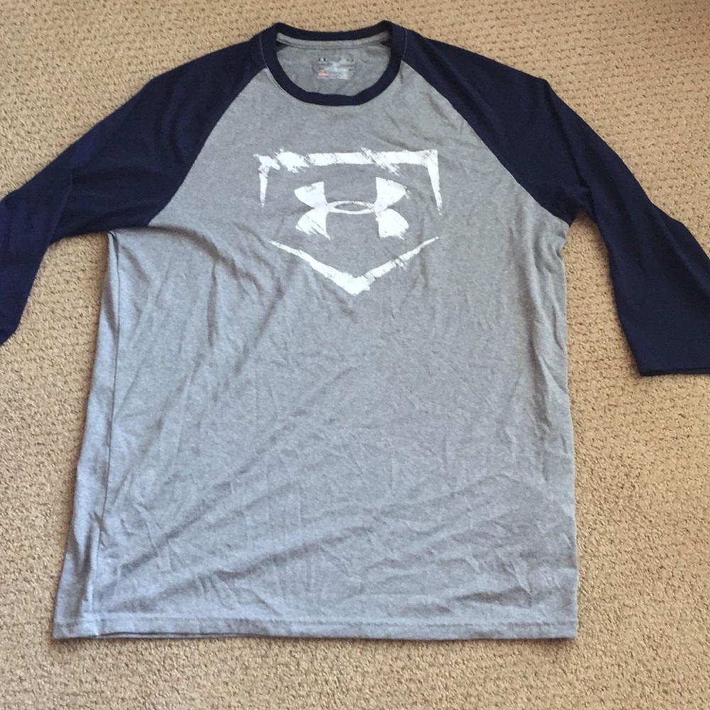 under armor size M dry fit shirt 3/4 sleeve